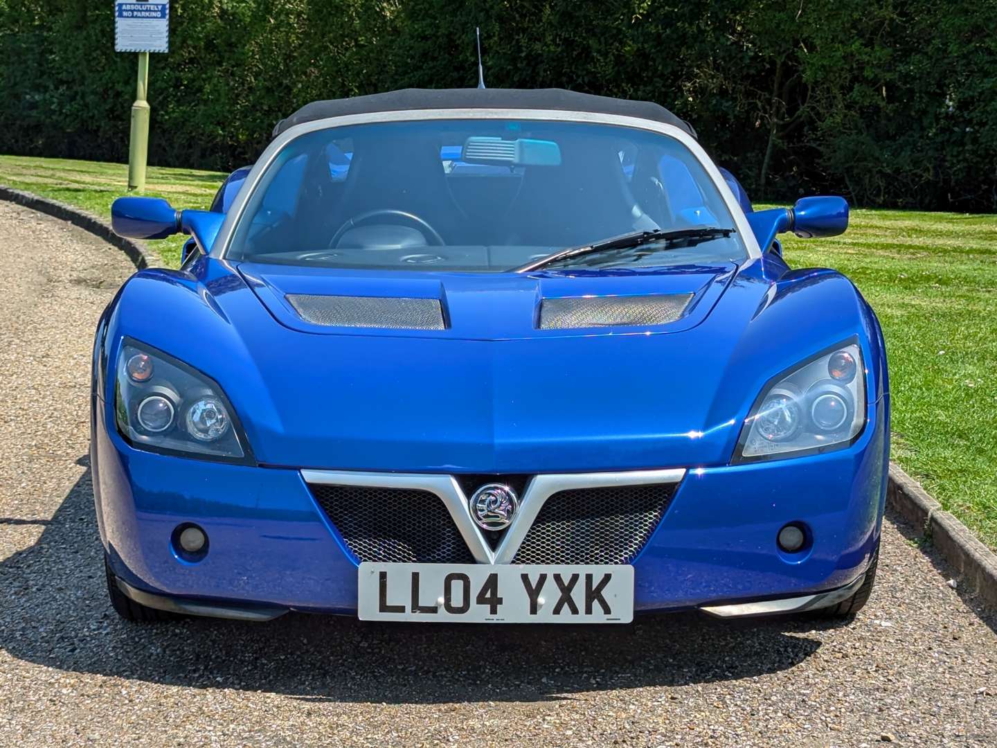 <p>2004 VAUXHALL VX220 TURBO 19,635 MILES</p>