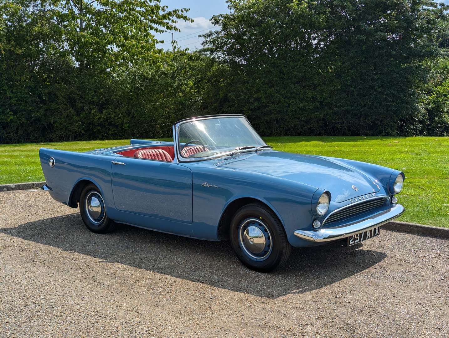 <p>1960 SUNBEAM ALPINE SERIES II</p>