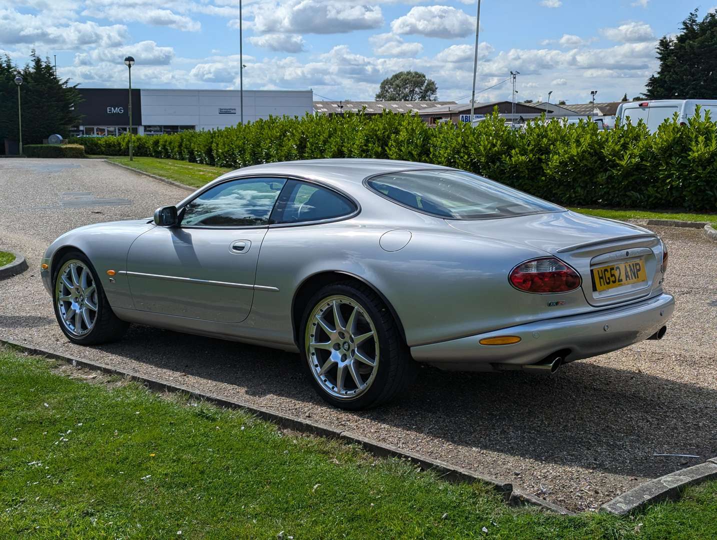 <p>2002 JAGUAR XKR 4.2 COUPE AUTO&nbsp;</p>