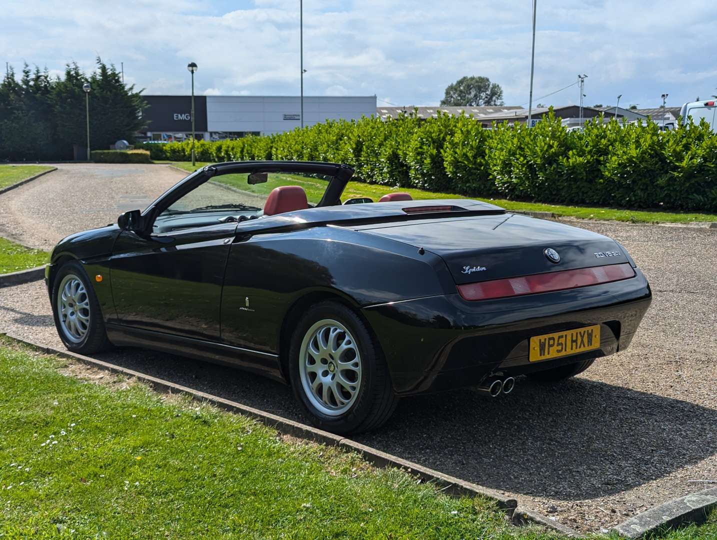 <p>2001 ALFA ROMEO SPIDER 3.0 V6 CONVERTIBLE</p>