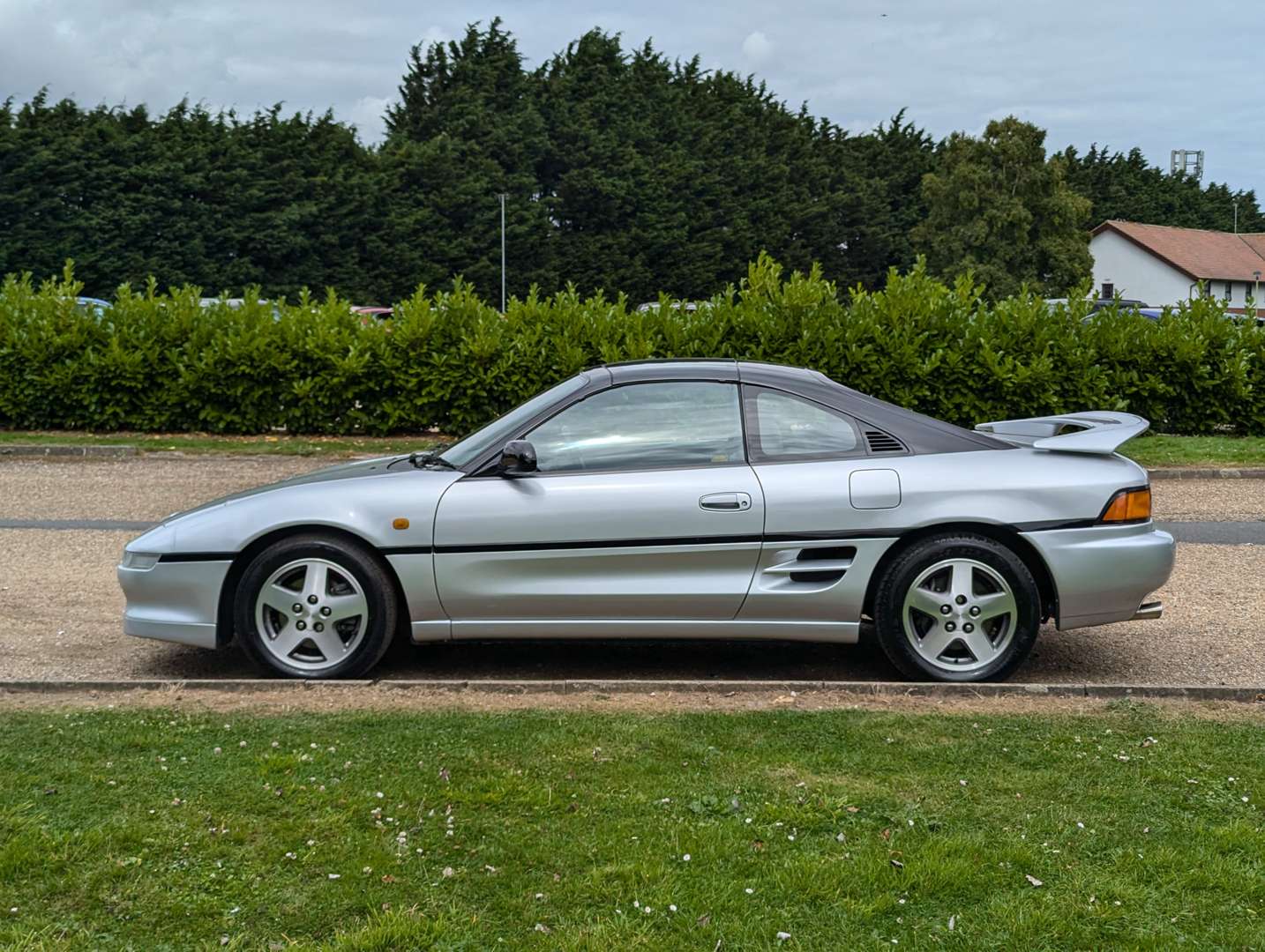 <p>1997 TOYOTA MR2 GT 16V T-BAR 1 OWNER 18,332 MILES</p>