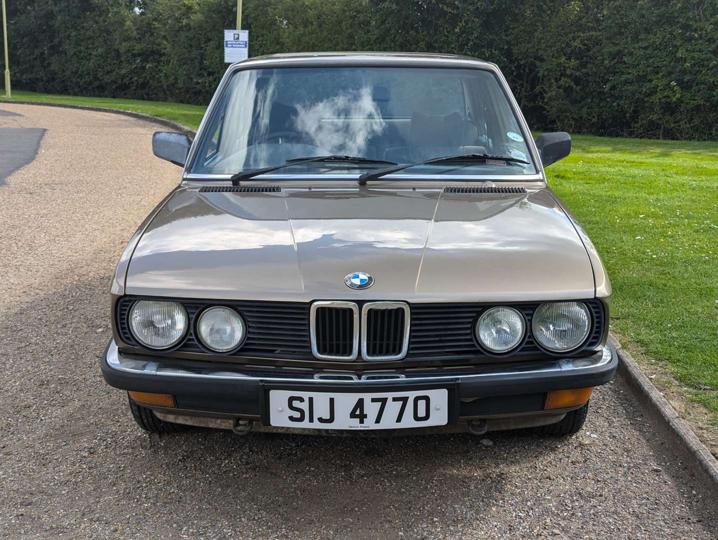 <p>1983 BMW E28 520I</p>