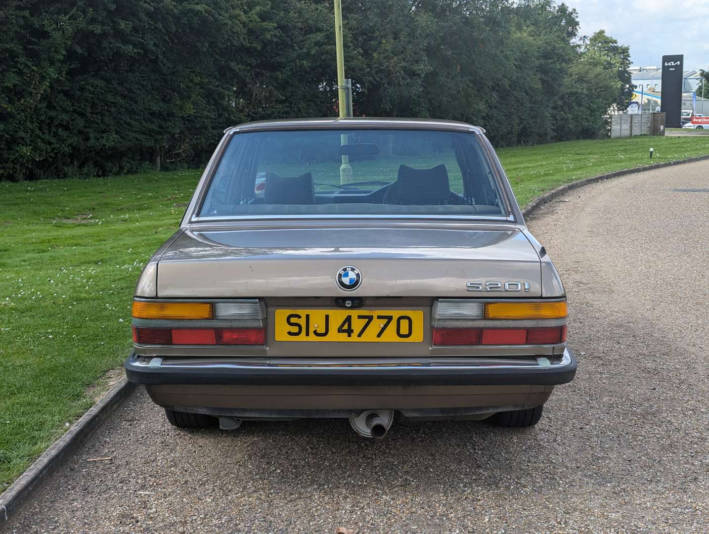 <p>1983 BMW E28 520I</p>