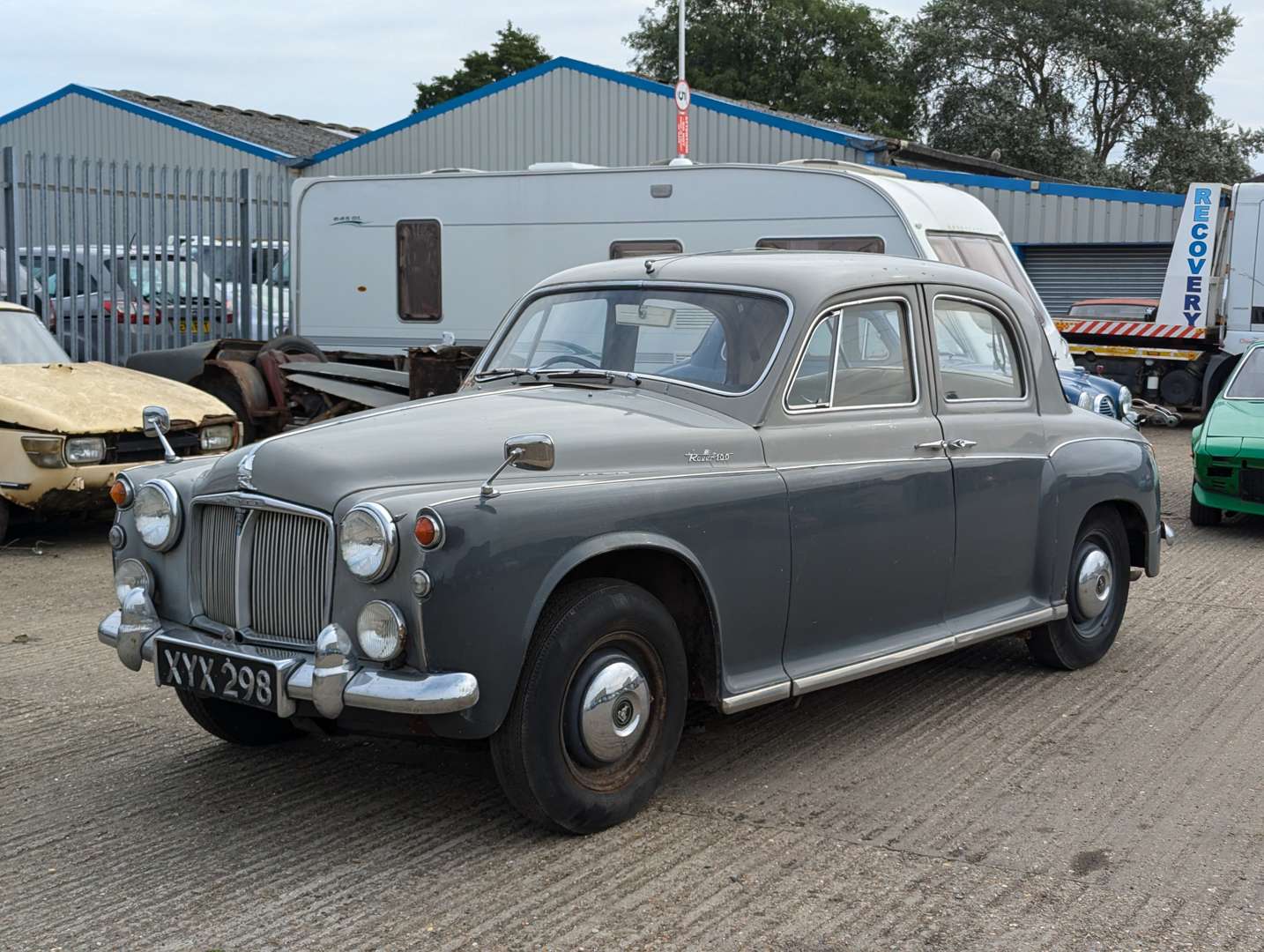 <p>1959 ROVER P4 100</p>