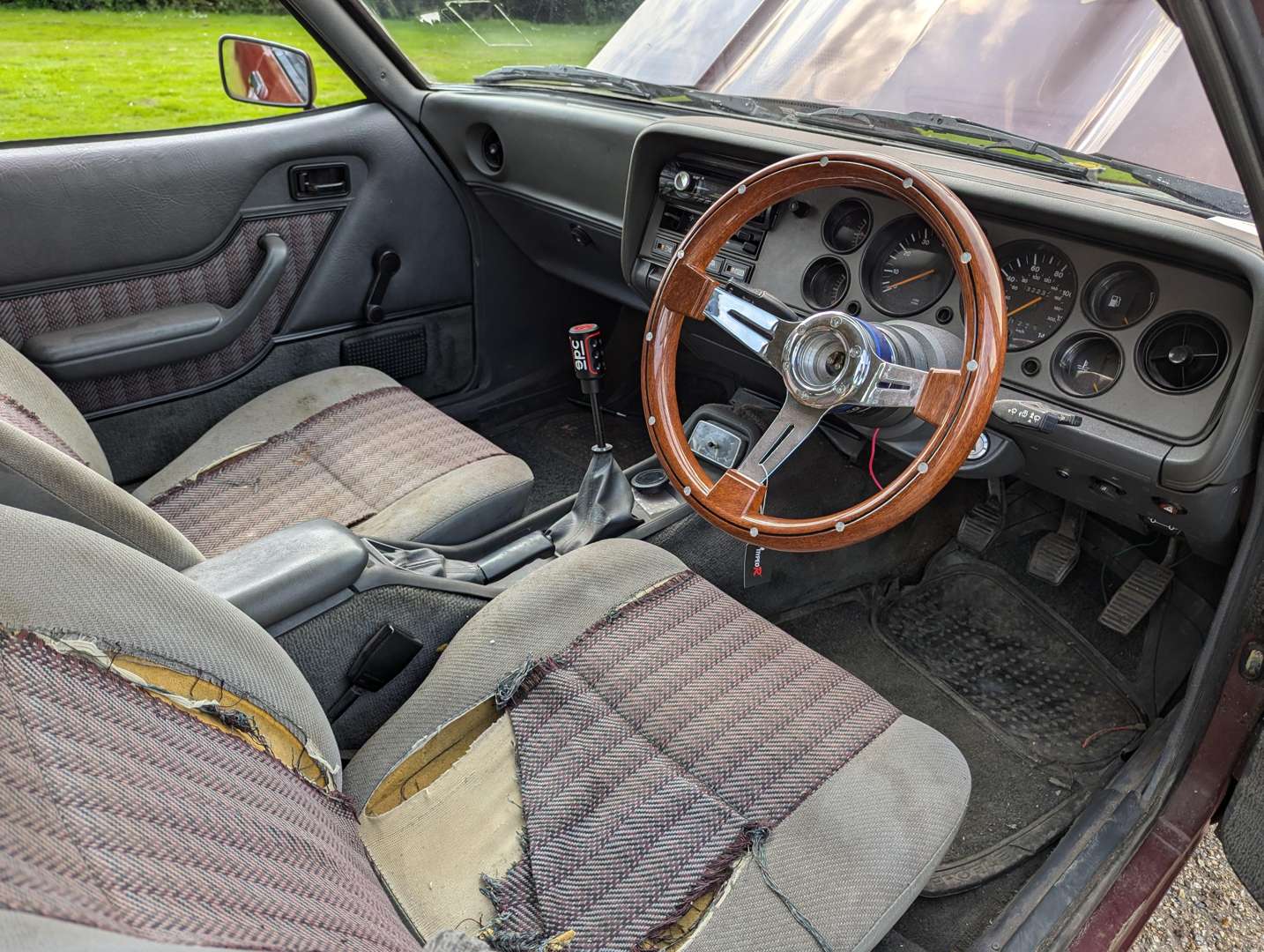 <p>1985 FORD CAPRI 2.0 LASER</p>