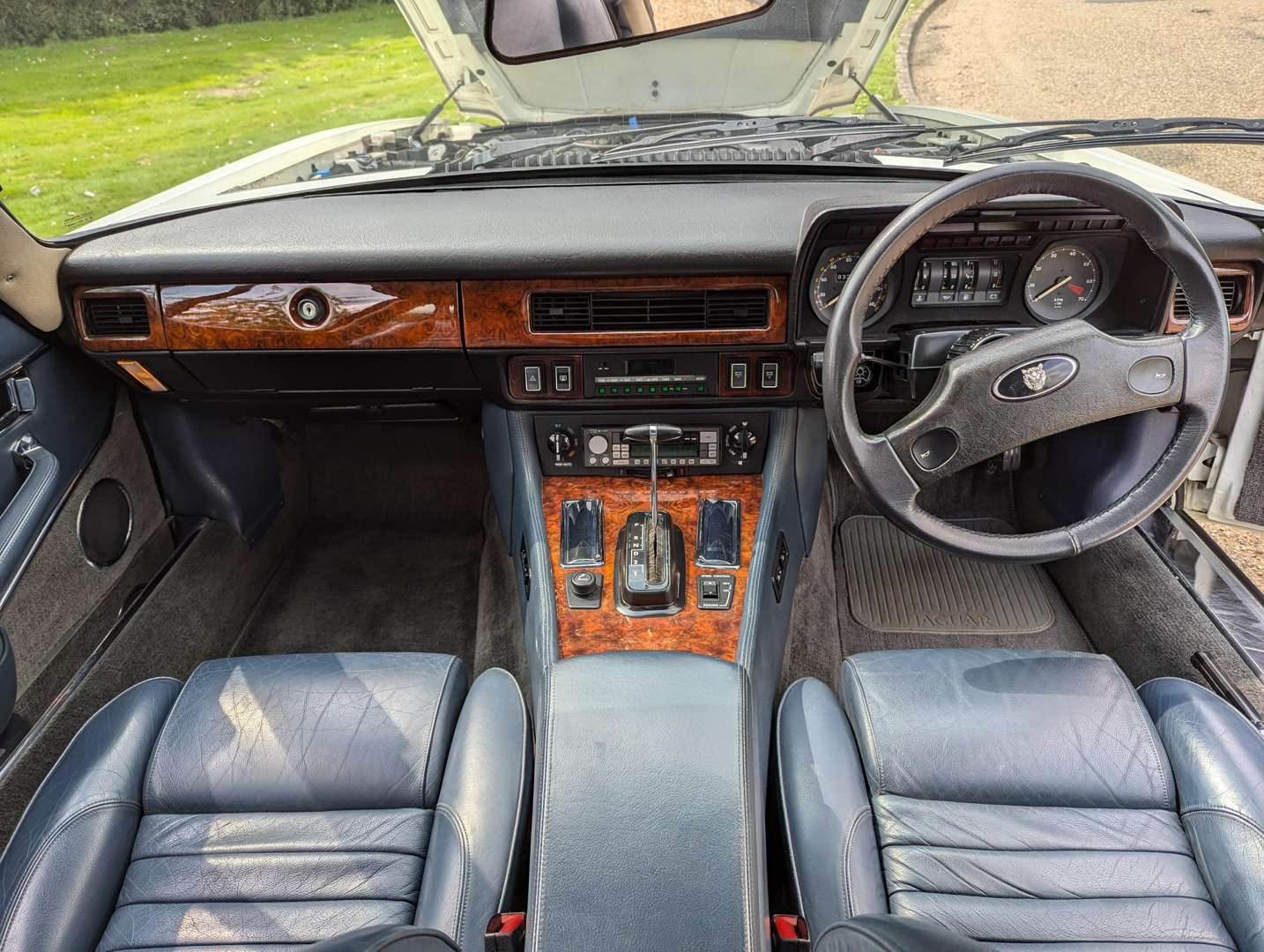 <p>1988 JAGUAR XJ-SC 5.3 V12 AUTO</p>