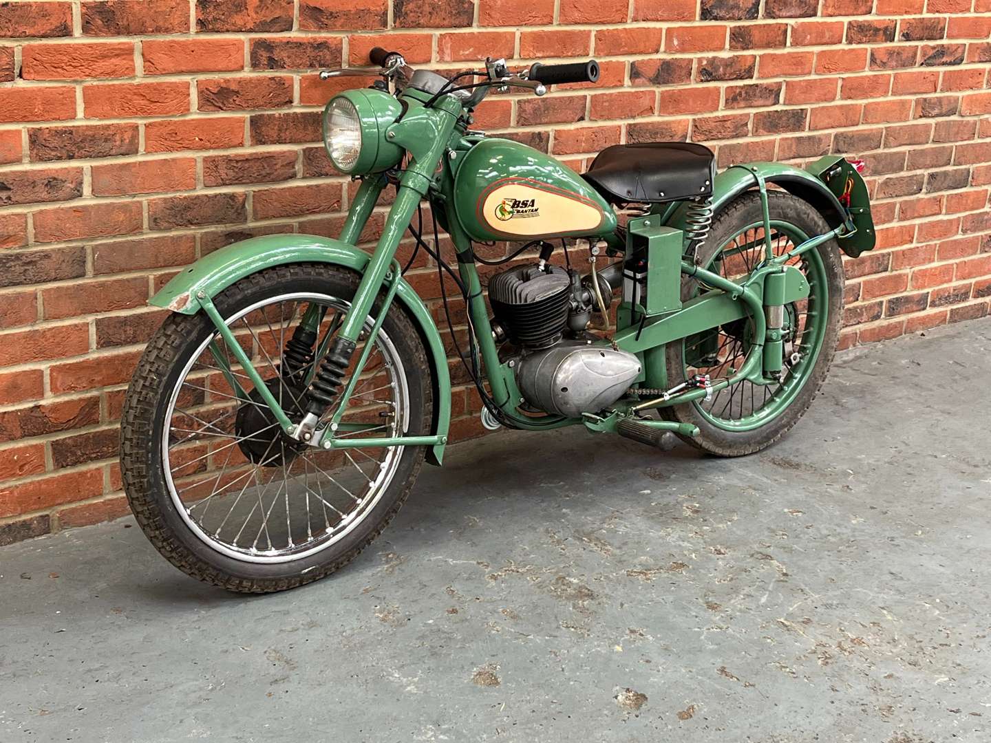 <p>1953 BSA BANTAM 175CC</p>