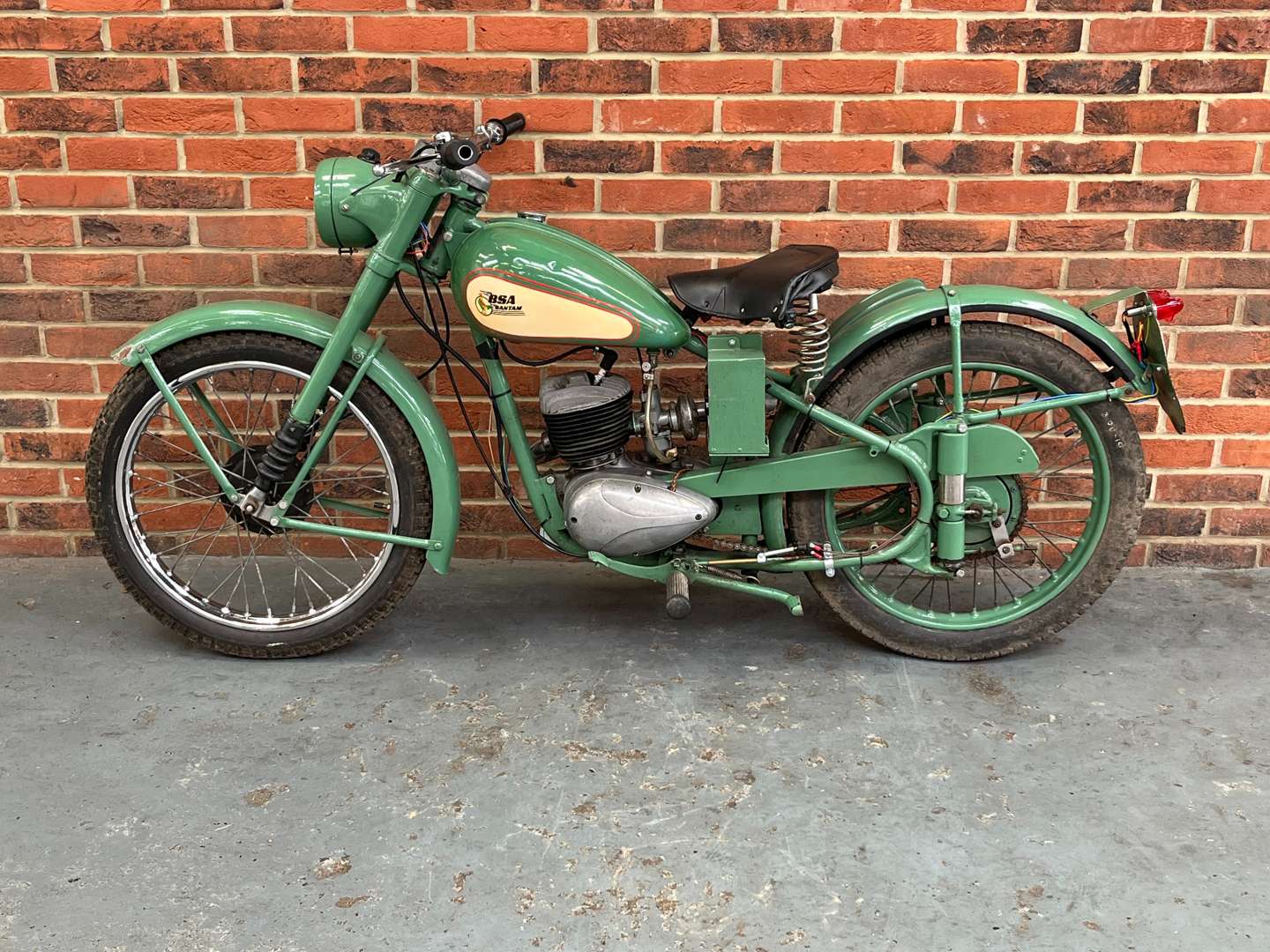 <p>1953 BSA BANTAM 175CC</p>