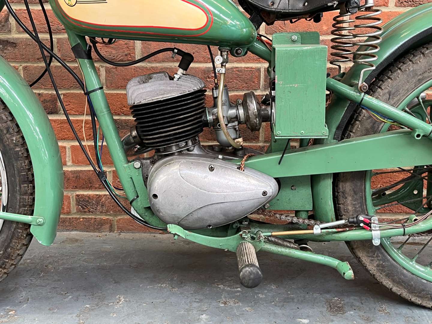 <p>1953 BSA BANTAM 175CC</p>