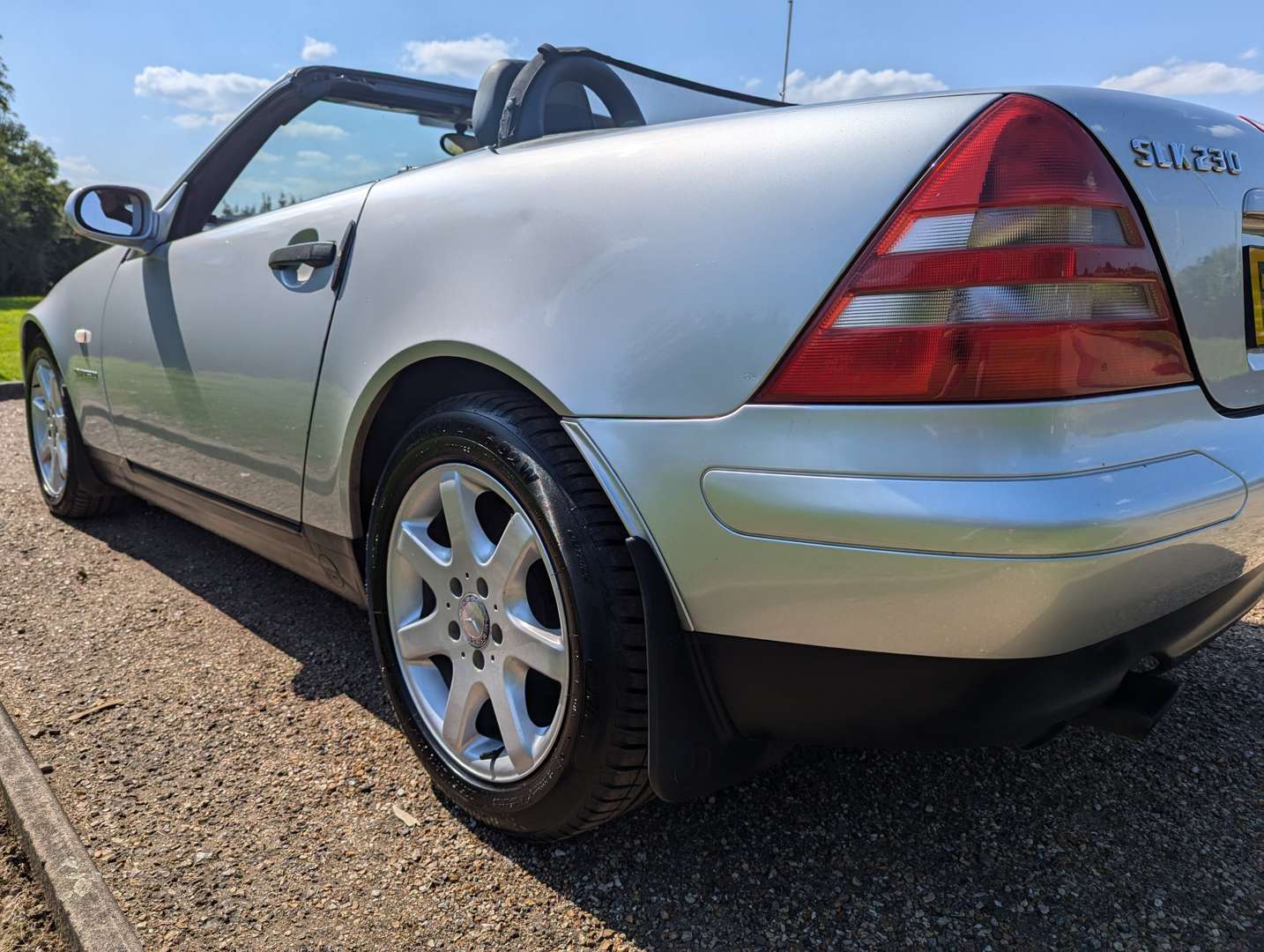 <p>1997 MERCEDES SLK 230 KOMPRESSOR AUTO</p>