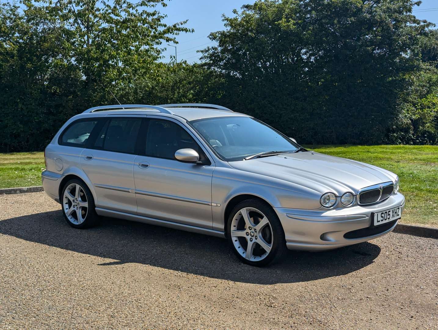 <p>2000 JAGUAR X-TYPE XS LE D ESTATE&nbsp;</p>