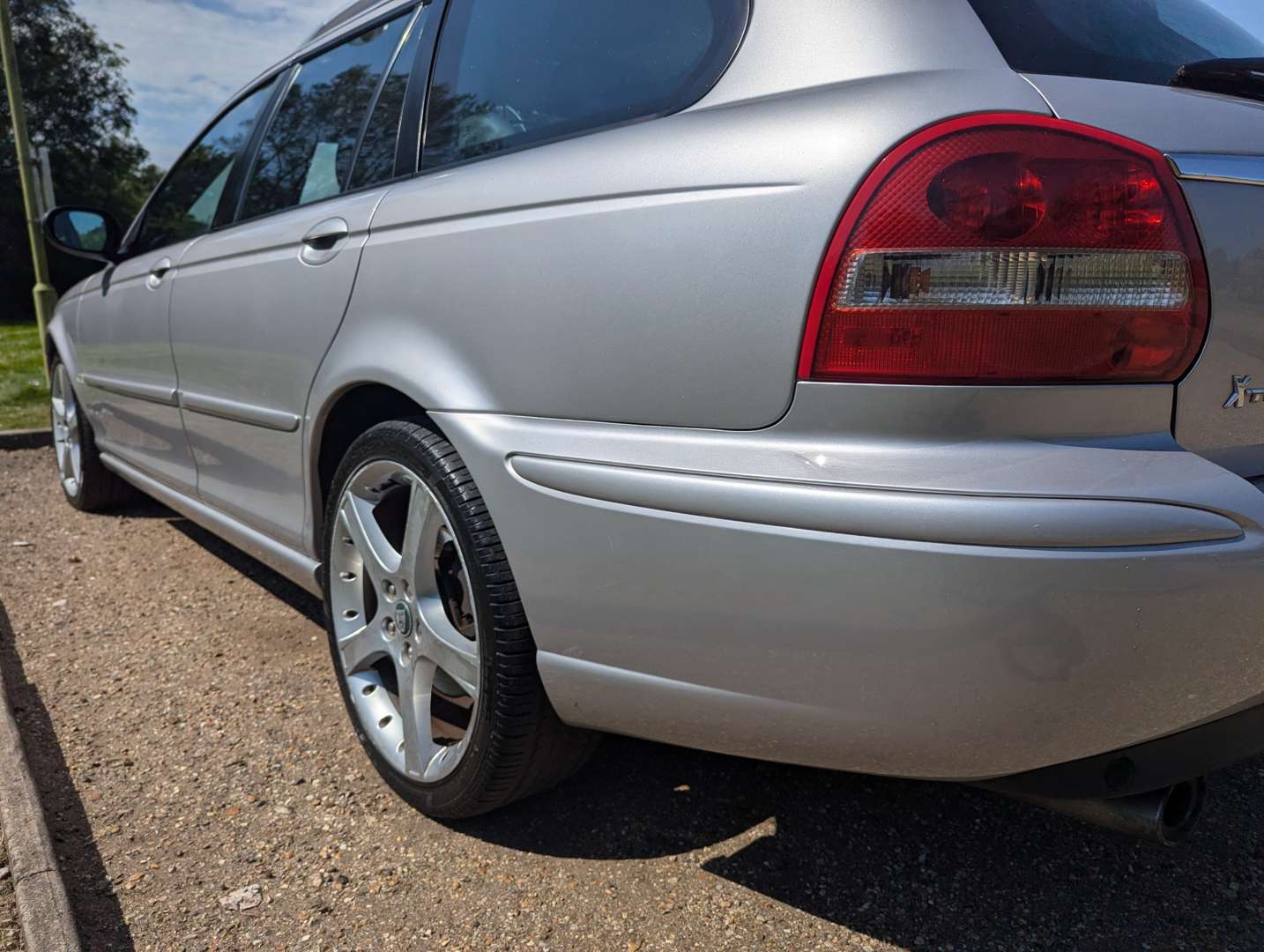 <p>2000 JAGUAR X-TYPE XS LE D ESTATE&nbsp;</p>