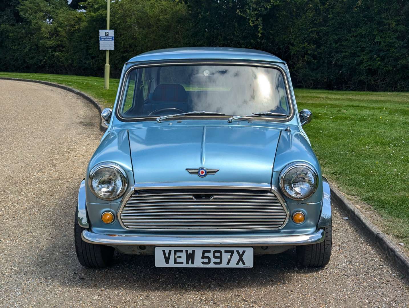 <p>1982 AUSTIN MINI 1000 HLE</p>