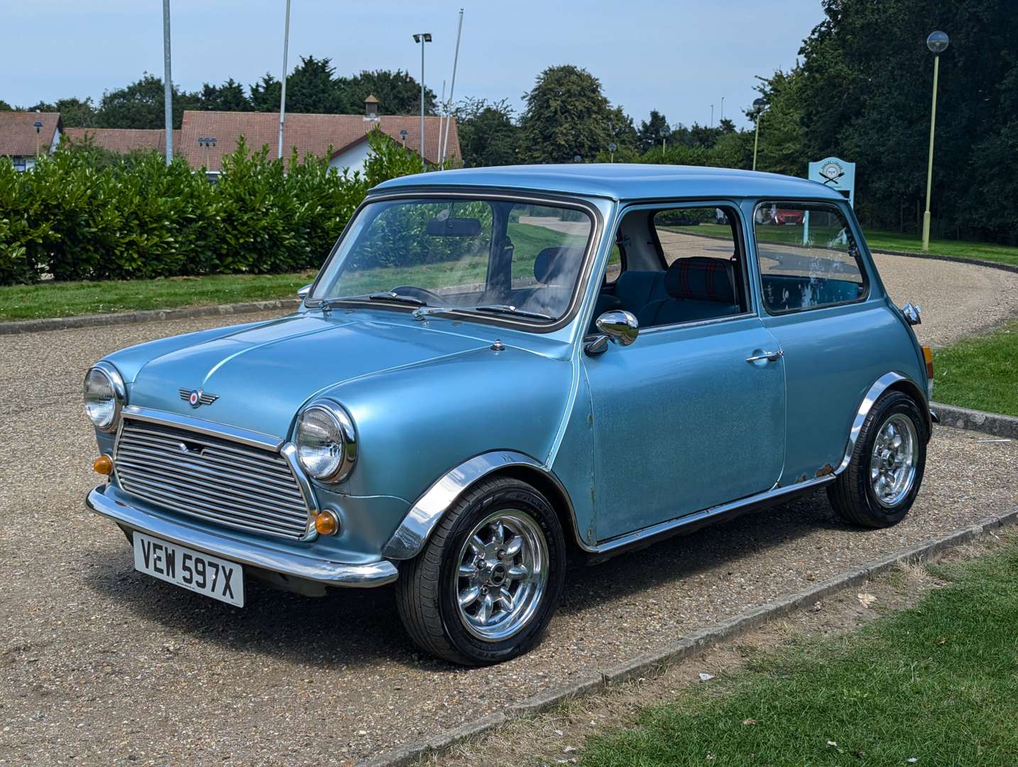 <p>1982 AUSTIN MINI 1000 HLE</p>