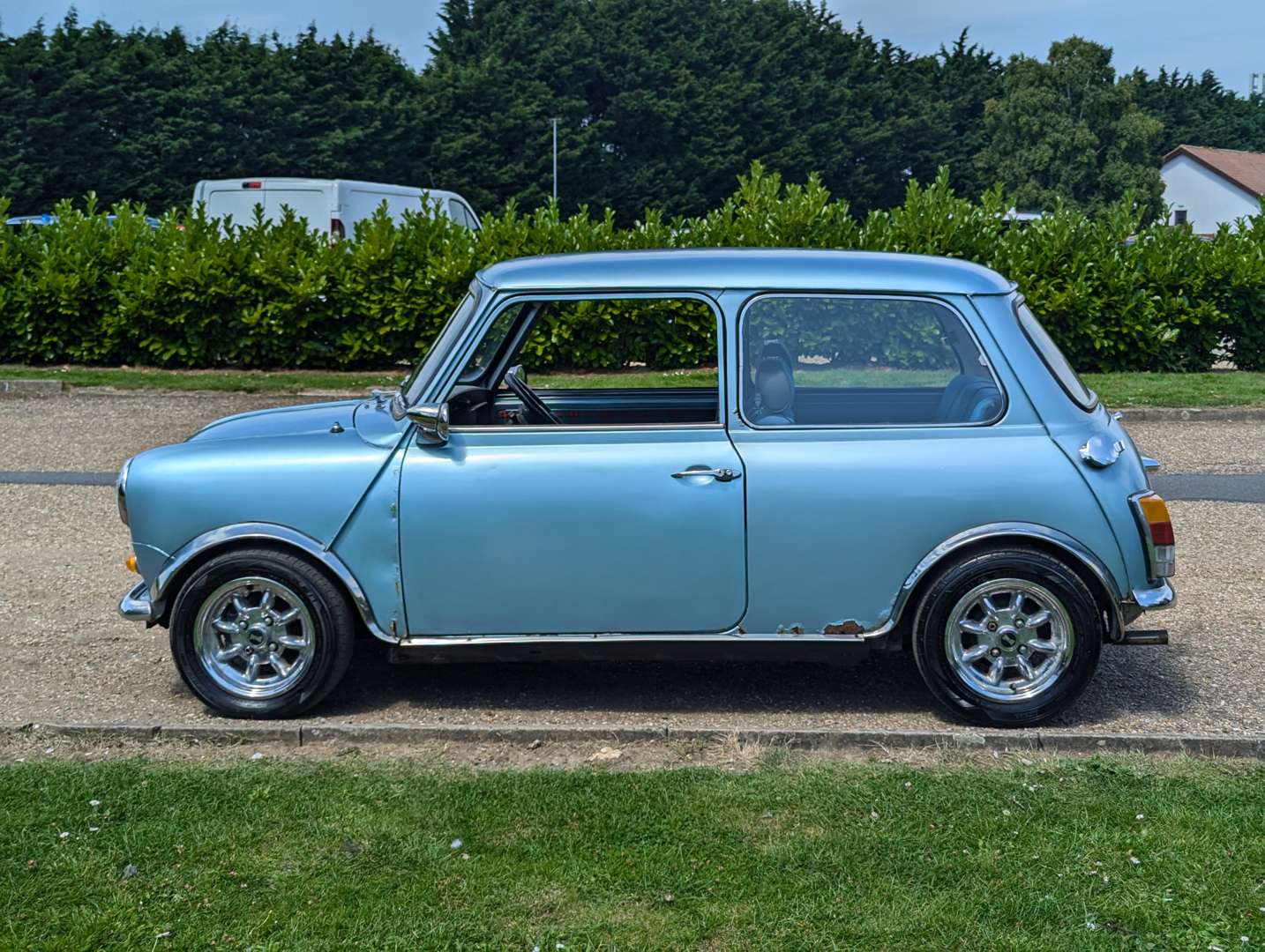 <p>1982 AUSTIN MINI 1000 HLE</p>