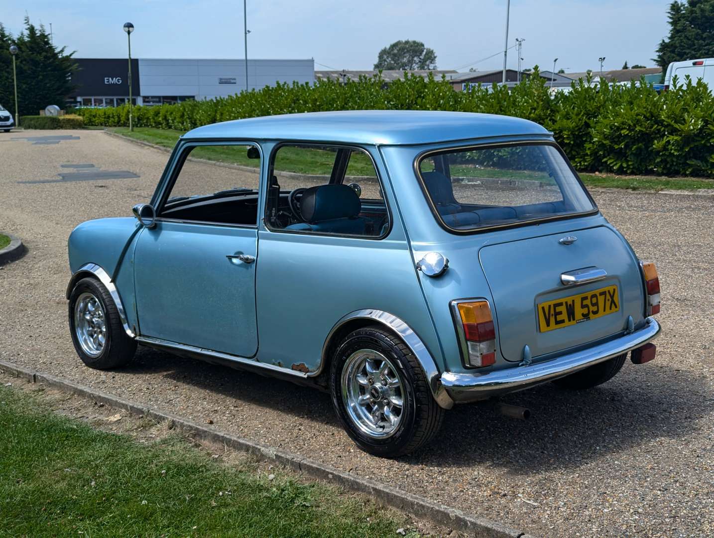 <p>1982 AUSTIN MINI 1000 HLE</p>