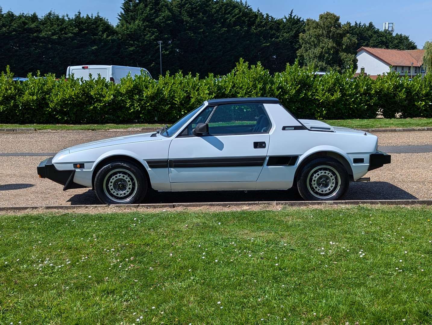 <p>1988 FIAT X1/9</p>