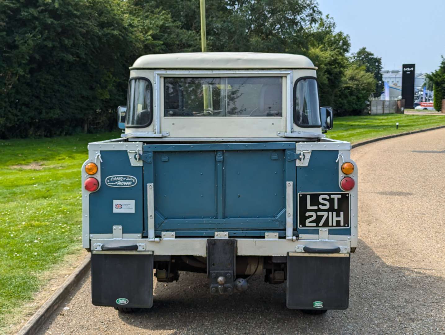 <p>1969 LAND ROVER 2A PICK-UP</p>