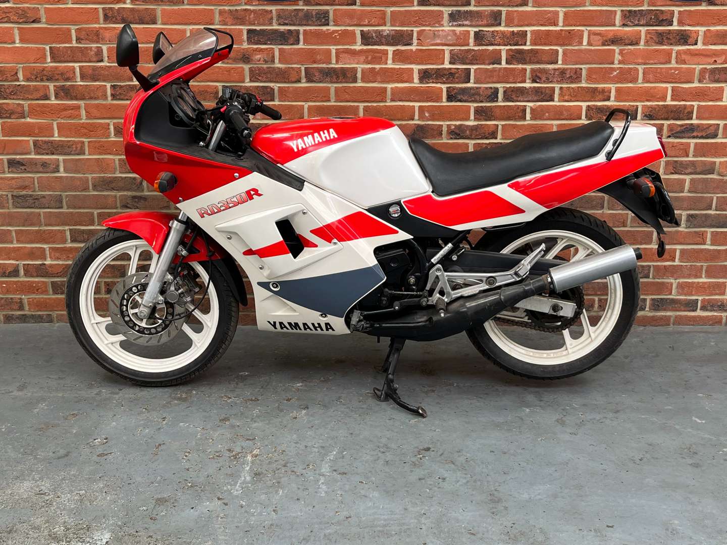 <p>1994 YAMAHA RD 350 R&nbsp;</p>