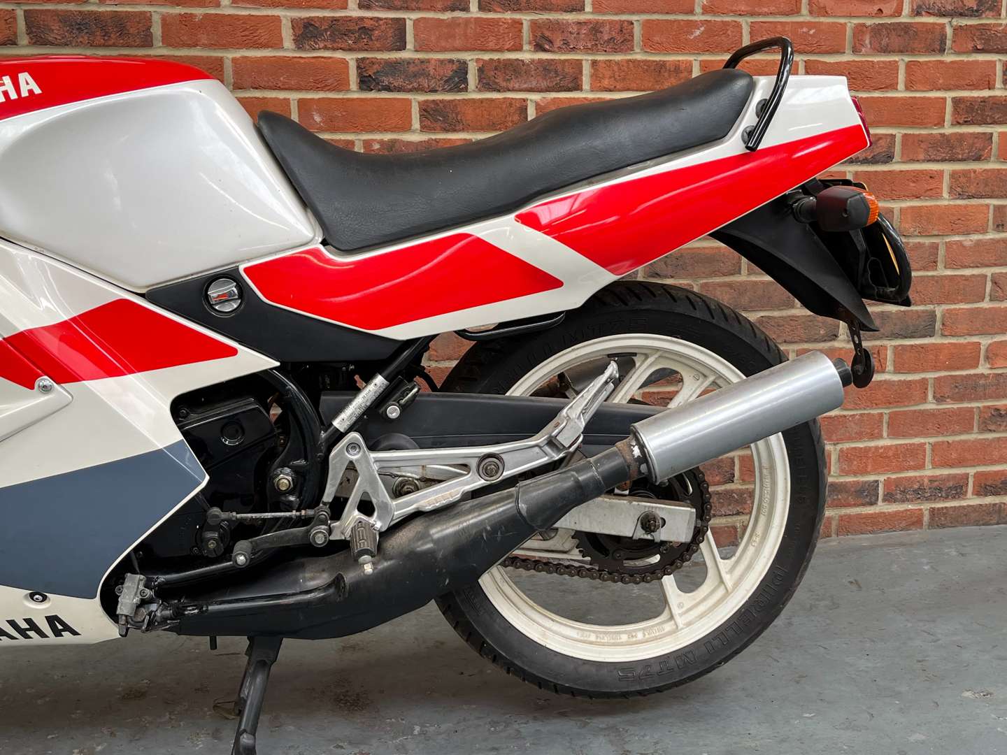 <p>1994 YAMAHA RD 350 R&nbsp;</p>