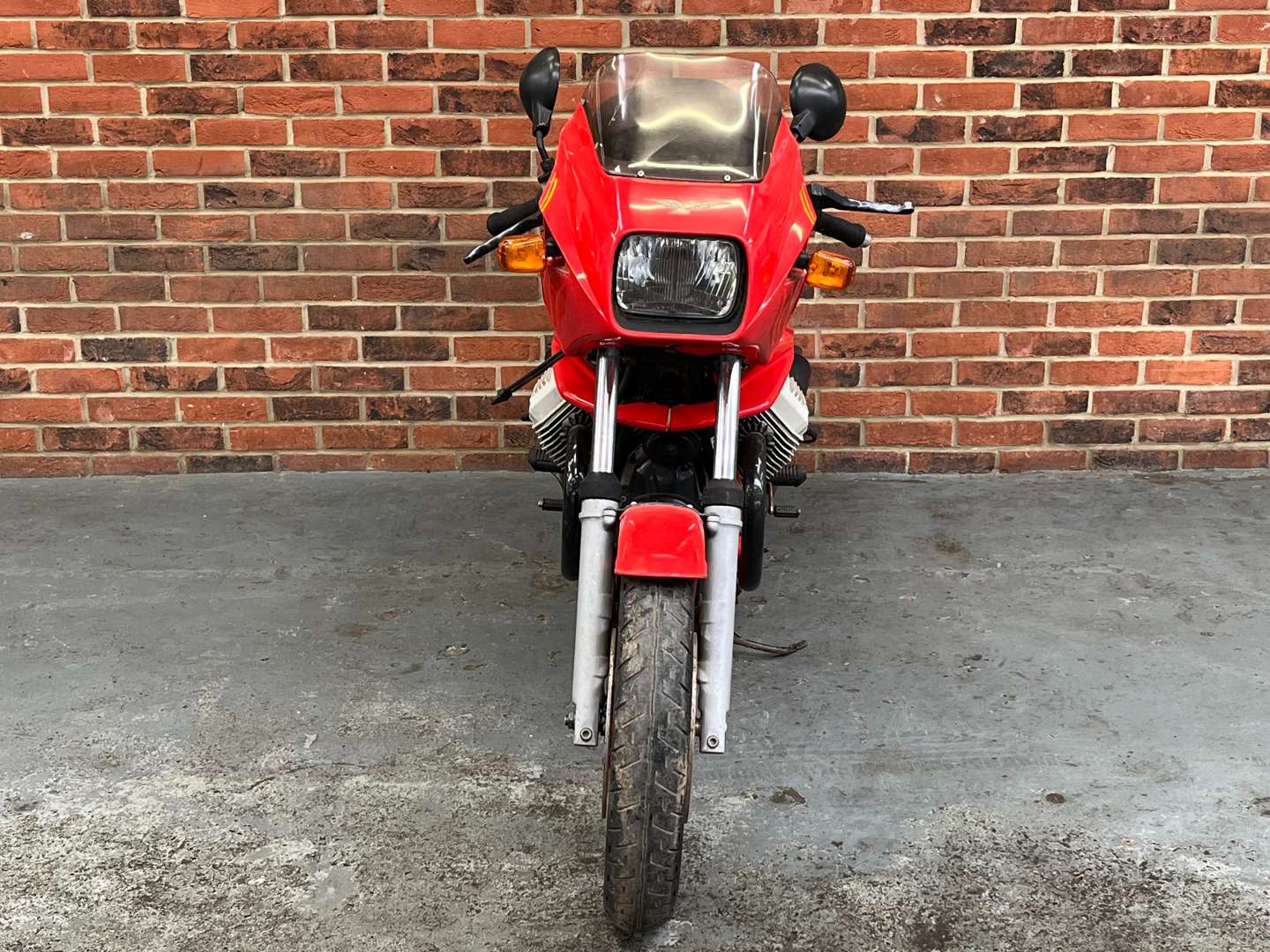 <p>MOTO GUZZI V35 IMOLA II (FOR SPARES ONLY)</p>