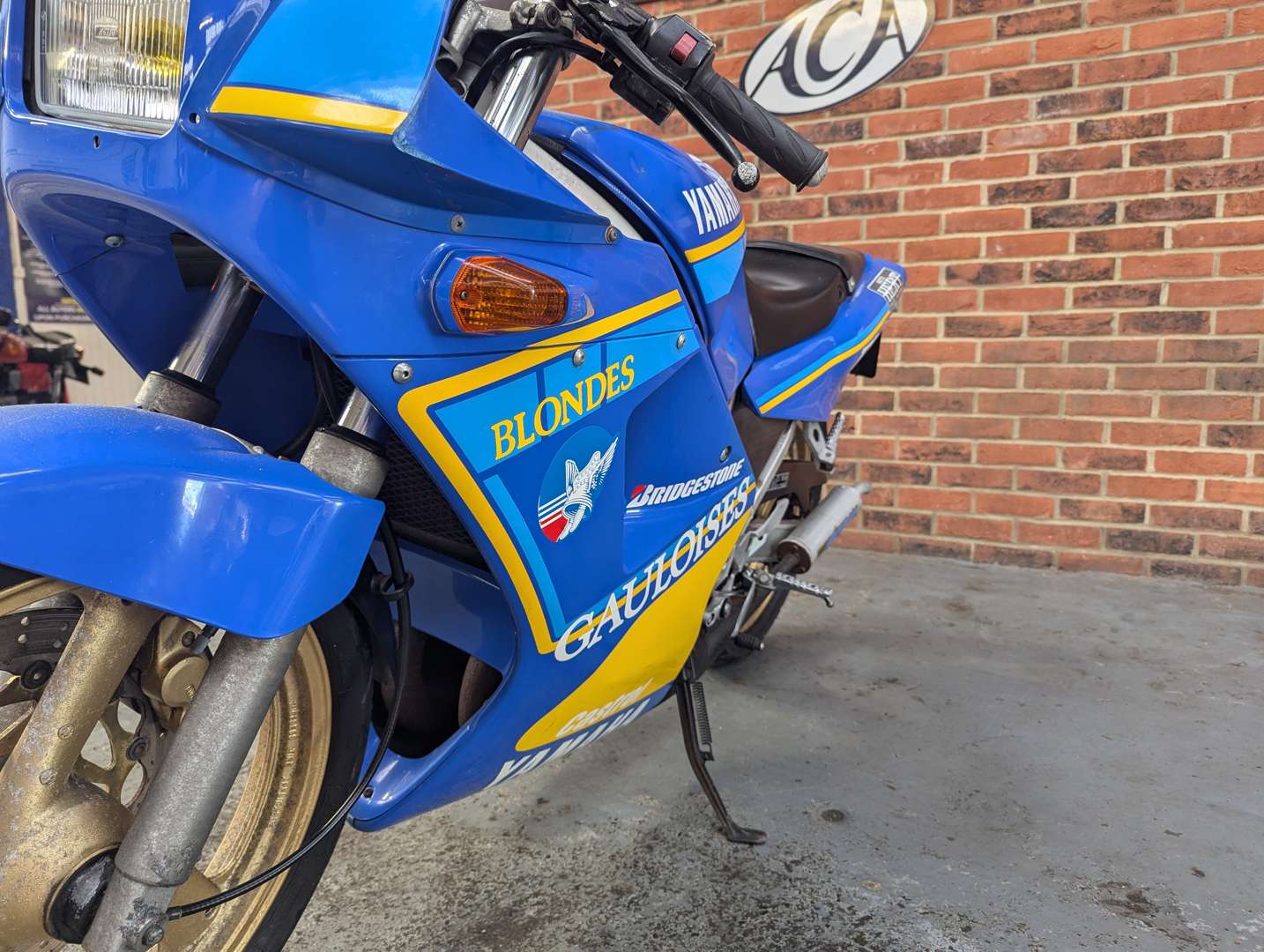 <p>1991 YAMAHA TZR 250&nbsp;</p>