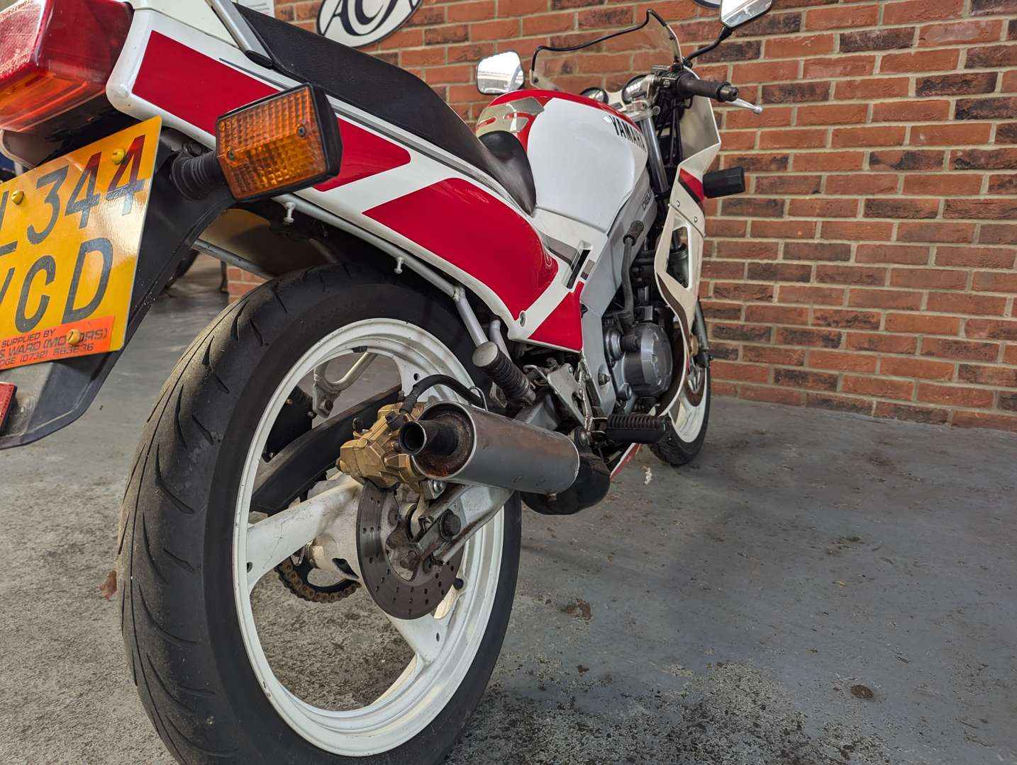 <p>1994 YAMAHA TZR 125</p>