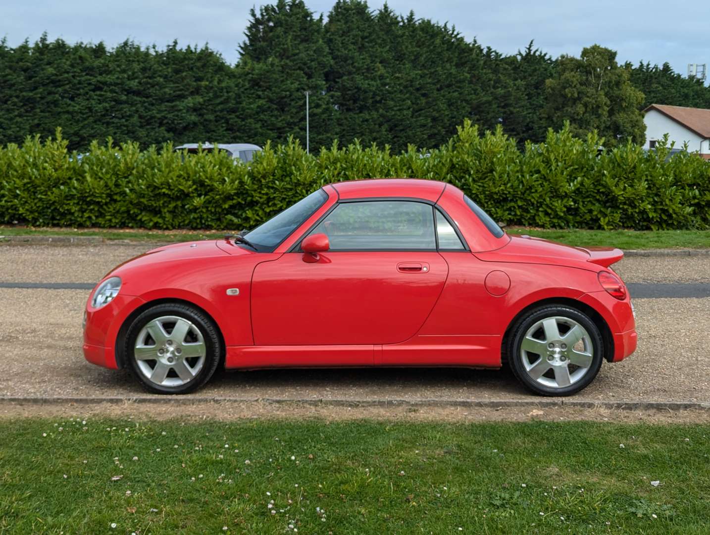 <p>2005 DAIHATSU COPEN</p>