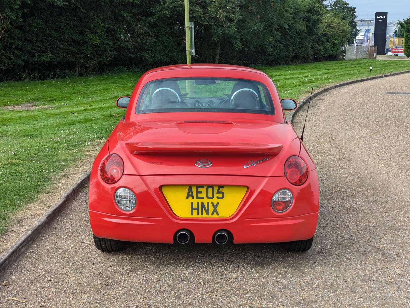 <p>2005 DAIHATSU COPEN</p>