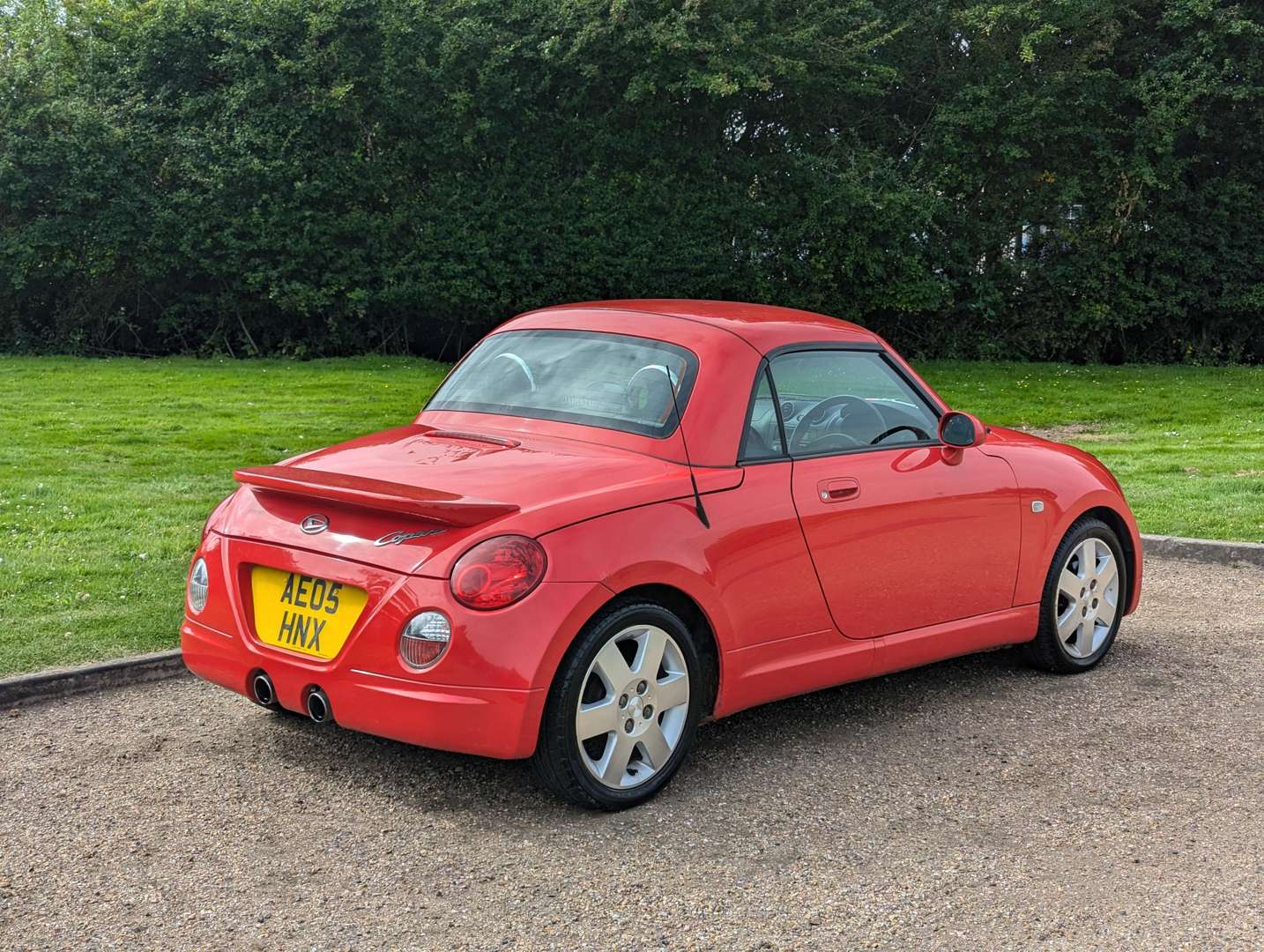 <p>2005 DAIHATSU COPEN</p>