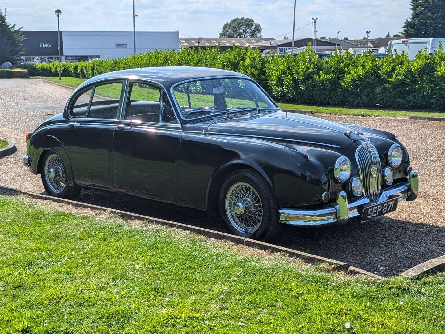 <p>1964 JAGUAR MKII 3.8 M.O.D</p>