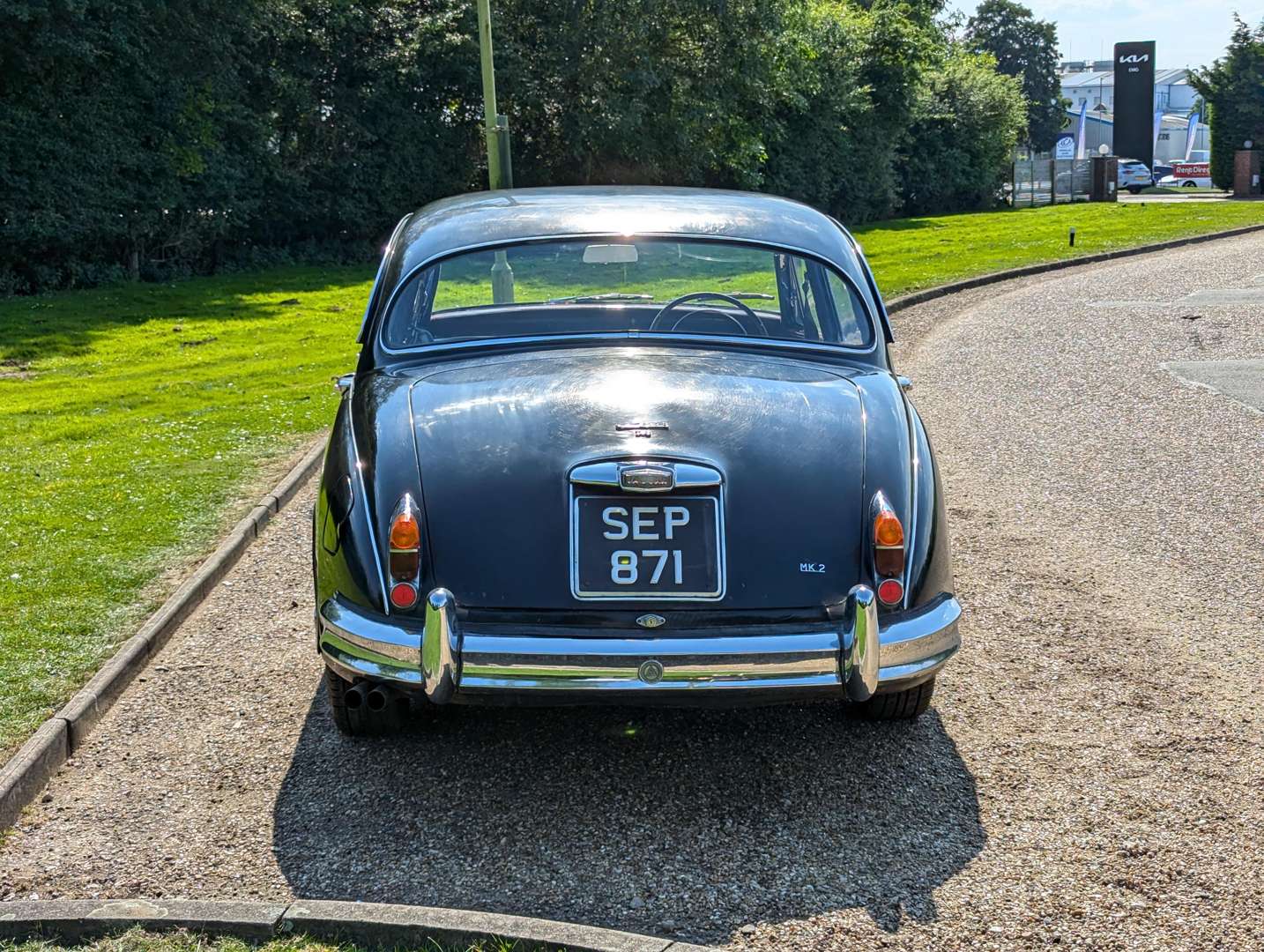 <p>1964 JAGUAR MKII 3.8 M.O.D</p>