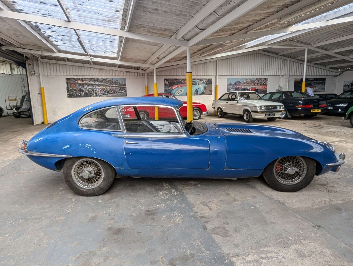 <p>1968 JAGUAR E-TYPE 4.2 2+2 SERIES 1.5</p>