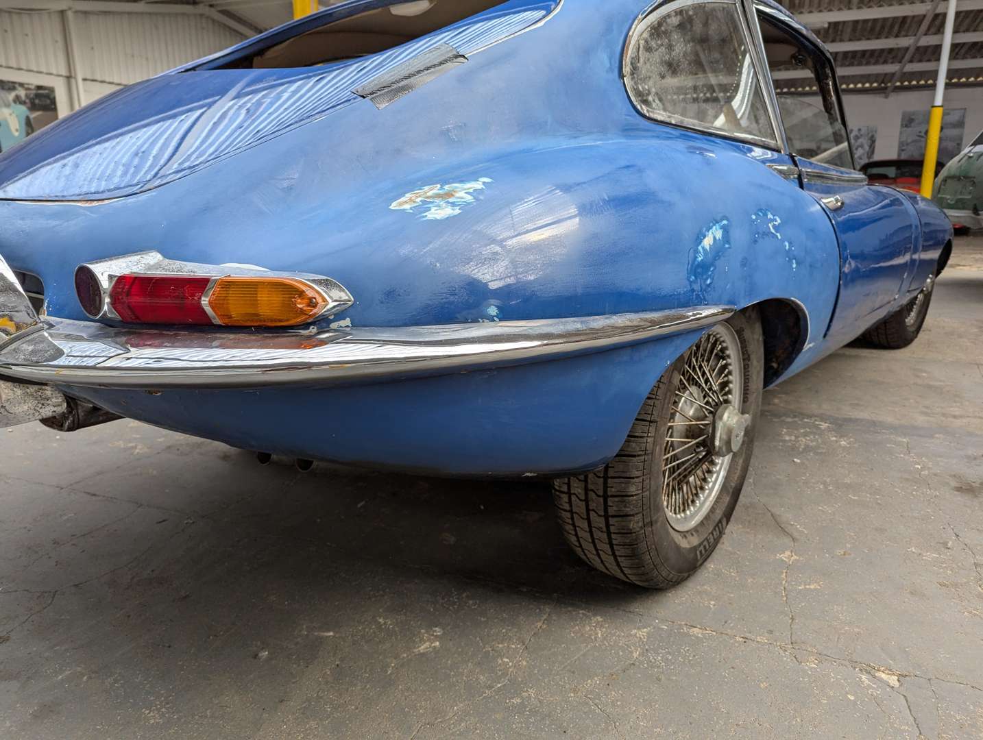 <p>1968 JAGUAR E-TYPE 4.2 2+2 SERIES 1.5</p>