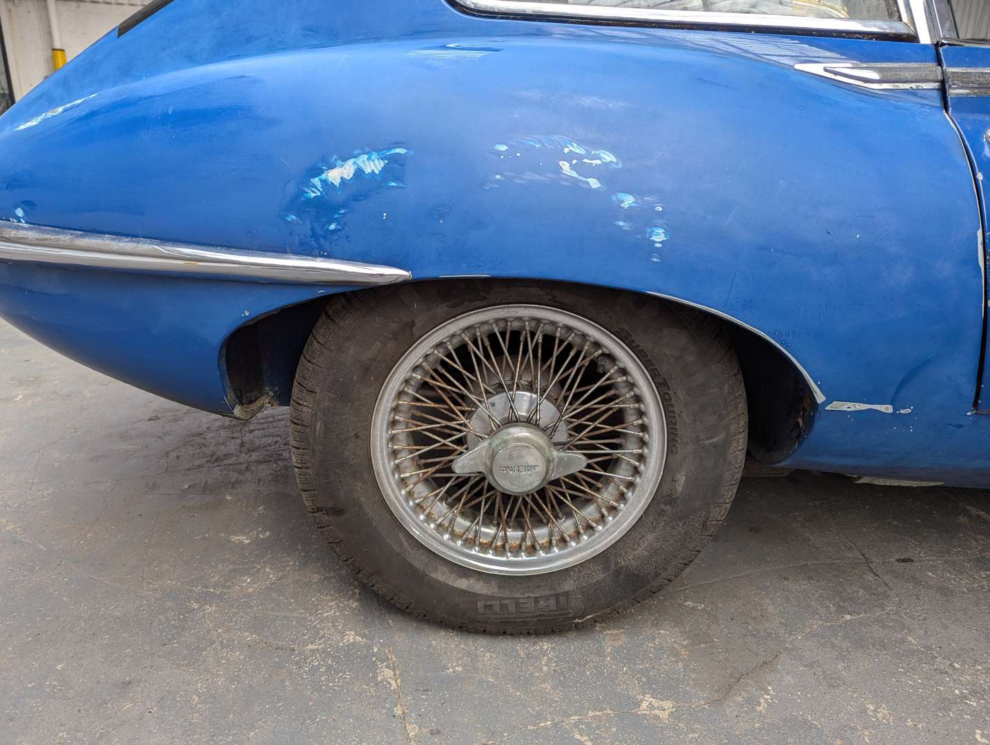 <p>1968 JAGUAR E-TYPE 4.2 2+2 SERIES 1.5</p>