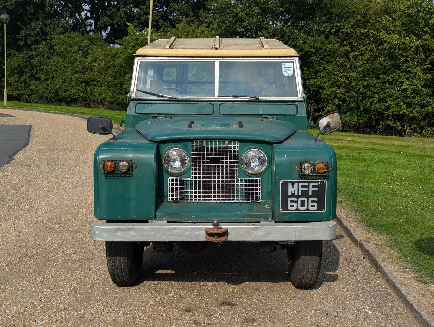 <p>1959 LAND ROVER SERIES II SWB&nbsp;</p>