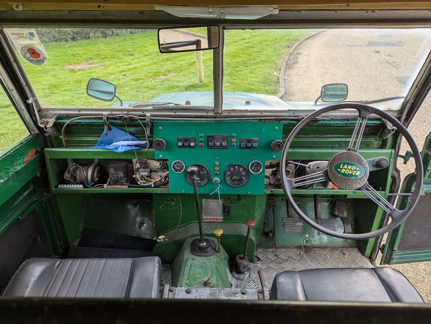 <p>1959 LAND ROVER SERIES II SWB&nbsp;</p>