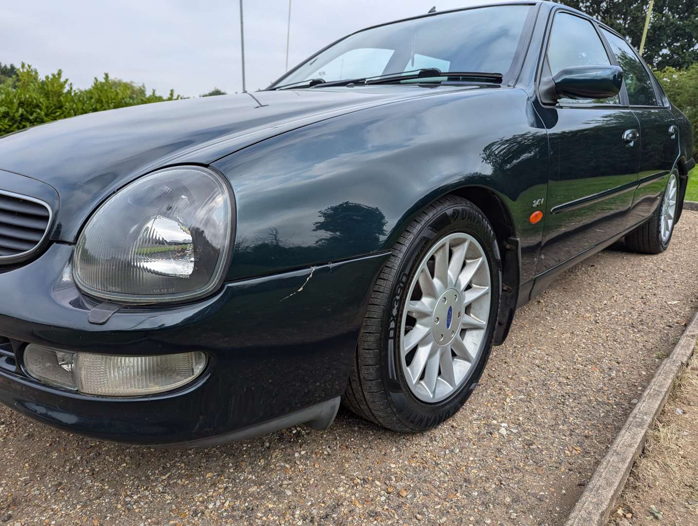 <p>2001 FORD SCORPIO ULTIMA 24V AUTO</p>