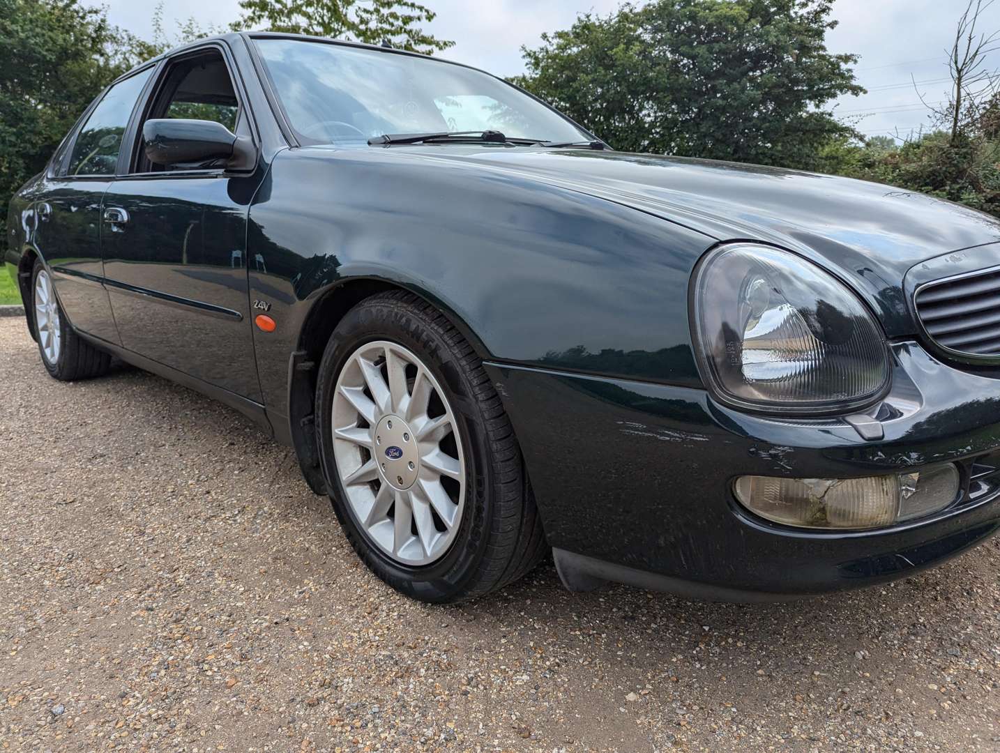 <p>2001 FORD SCORPIO ULTIMA 24V AUTO</p>