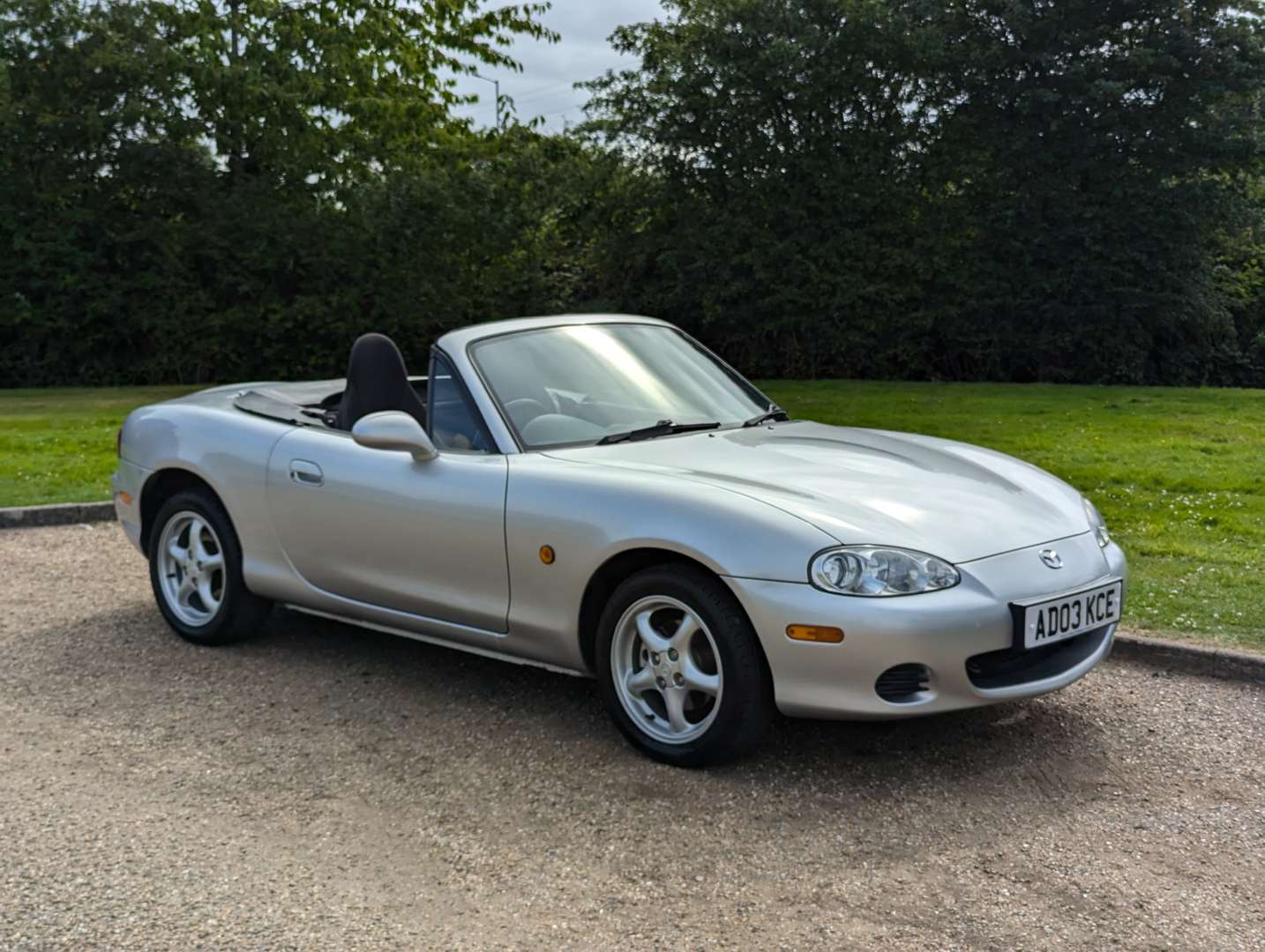 <p>2003 MAZDA MX-5 1.8I</p>