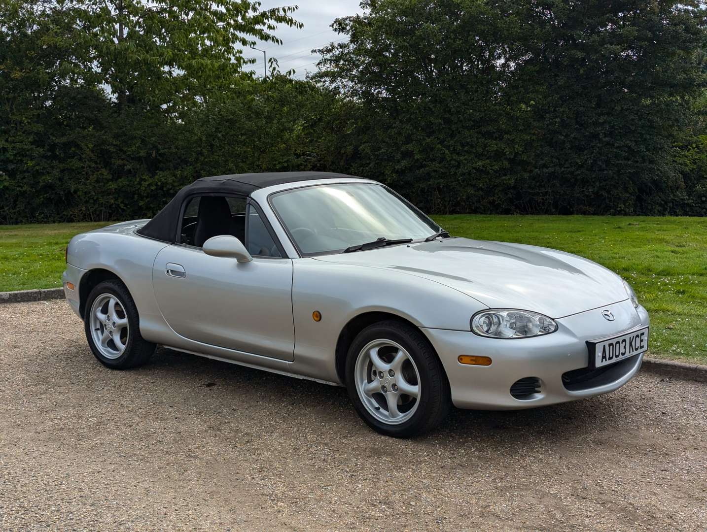 <p>2003 MAZDA MX-5 1.8I</p>