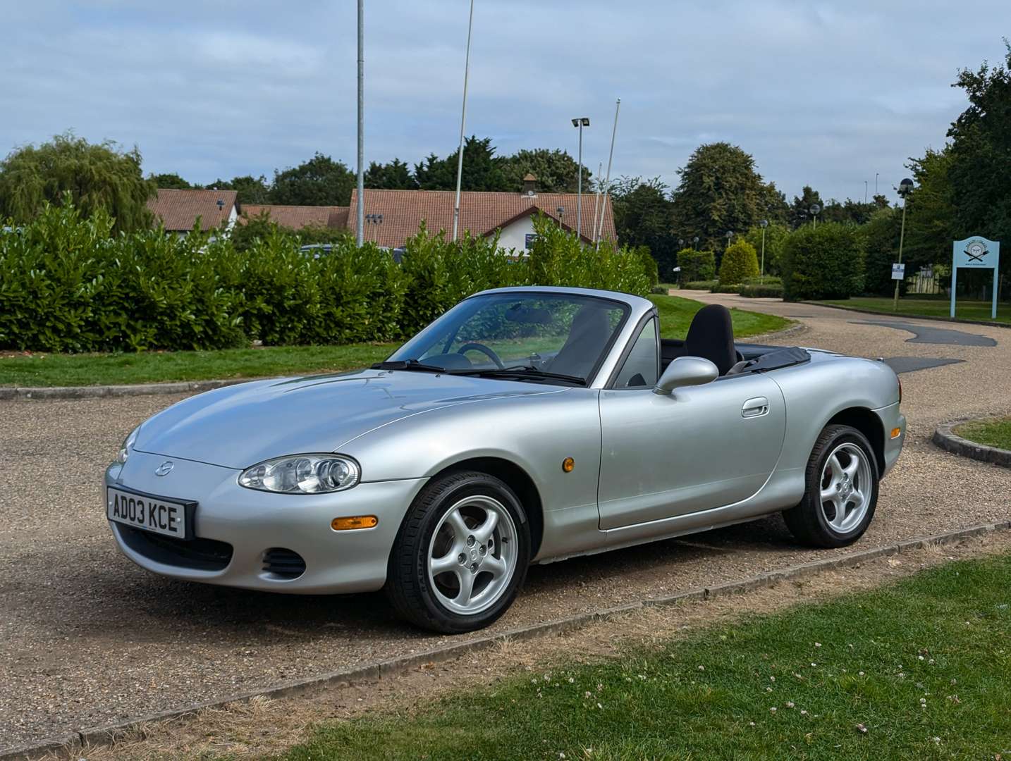 <p>2003 MAZDA MX-5 1.8I</p>