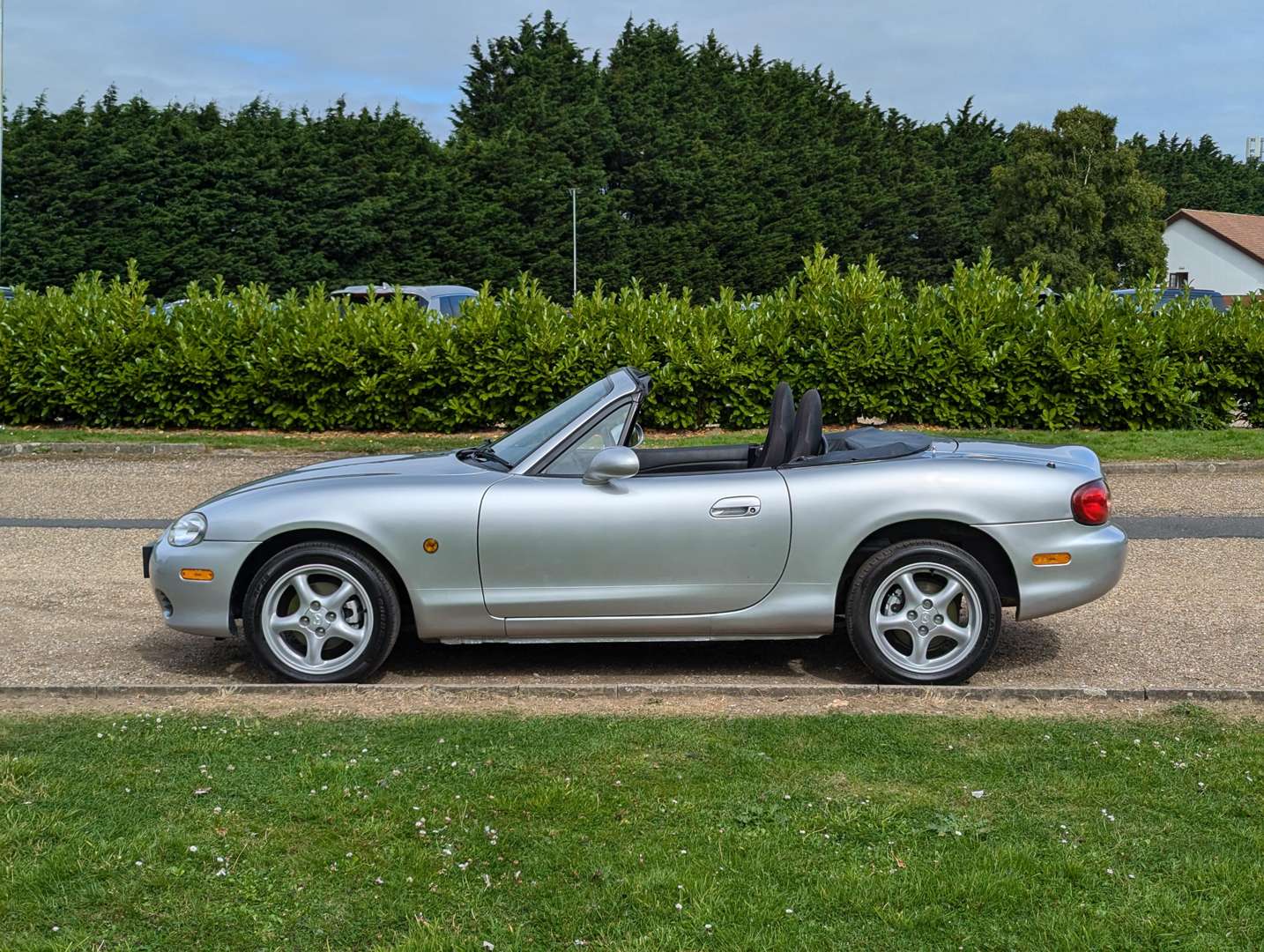 <p>2003 MAZDA MX-5 1.8I</p>