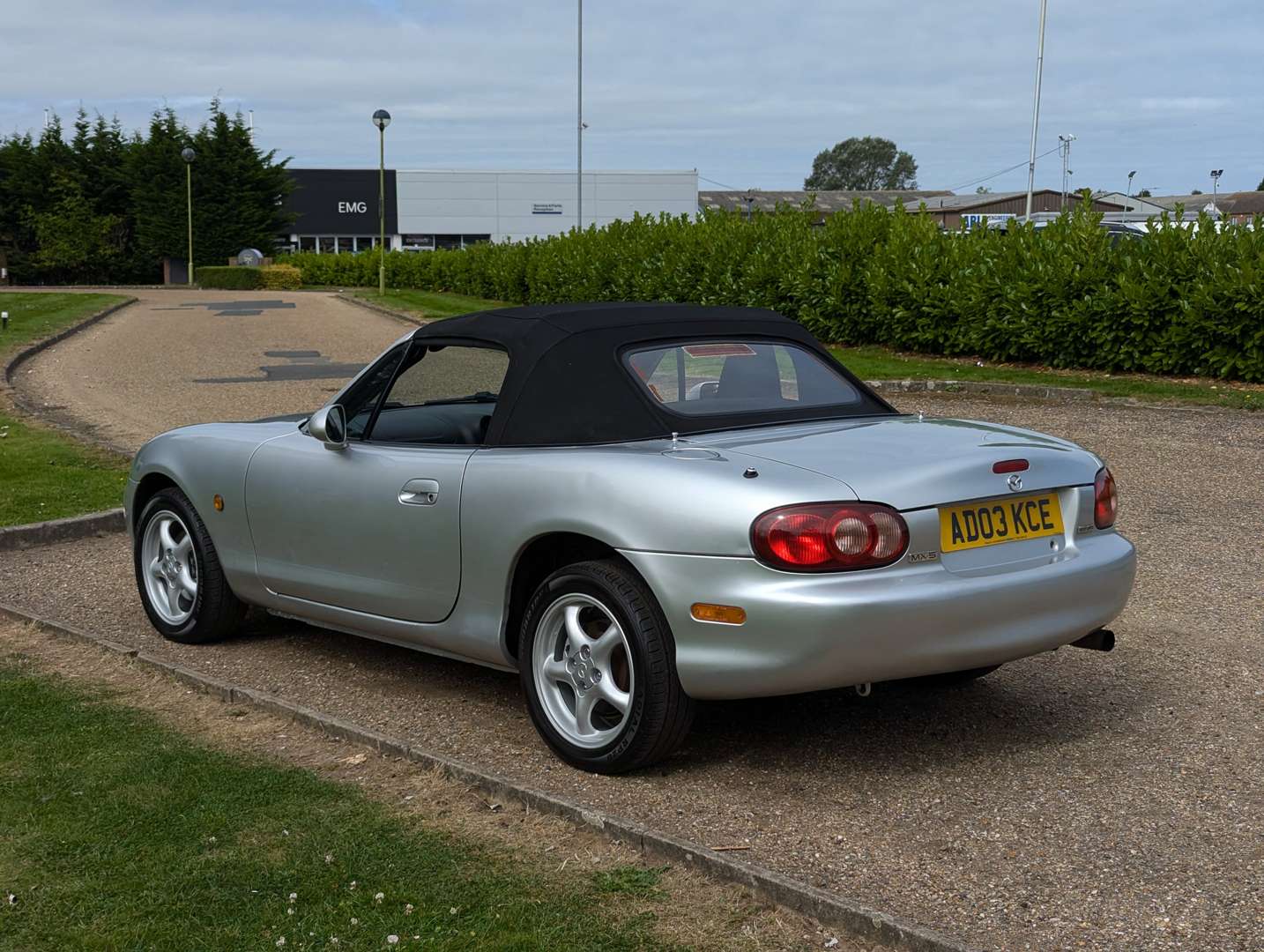 <p>2003 MAZDA MX-5 1.8I</p>