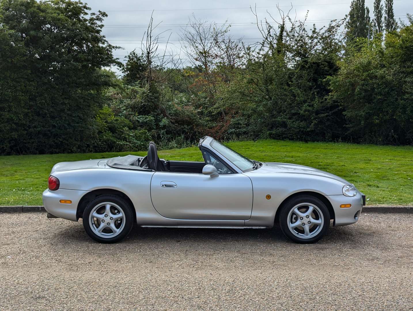 <p>2003 MAZDA MX-5 1.8I</p>