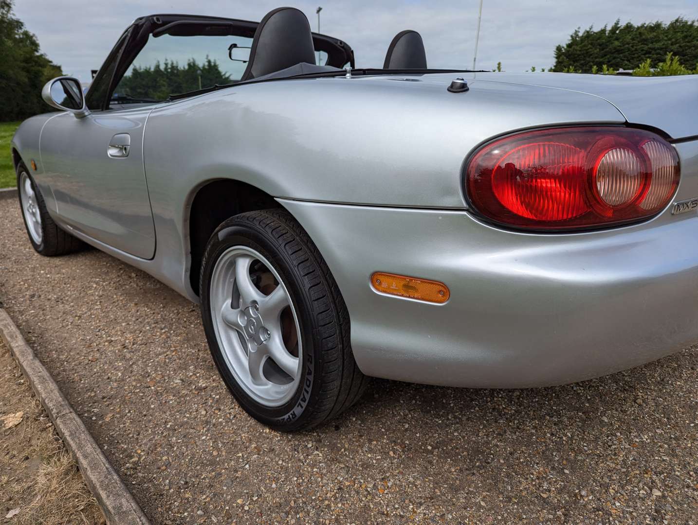 <p>2003 MAZDA MX-5 1.8I</p>