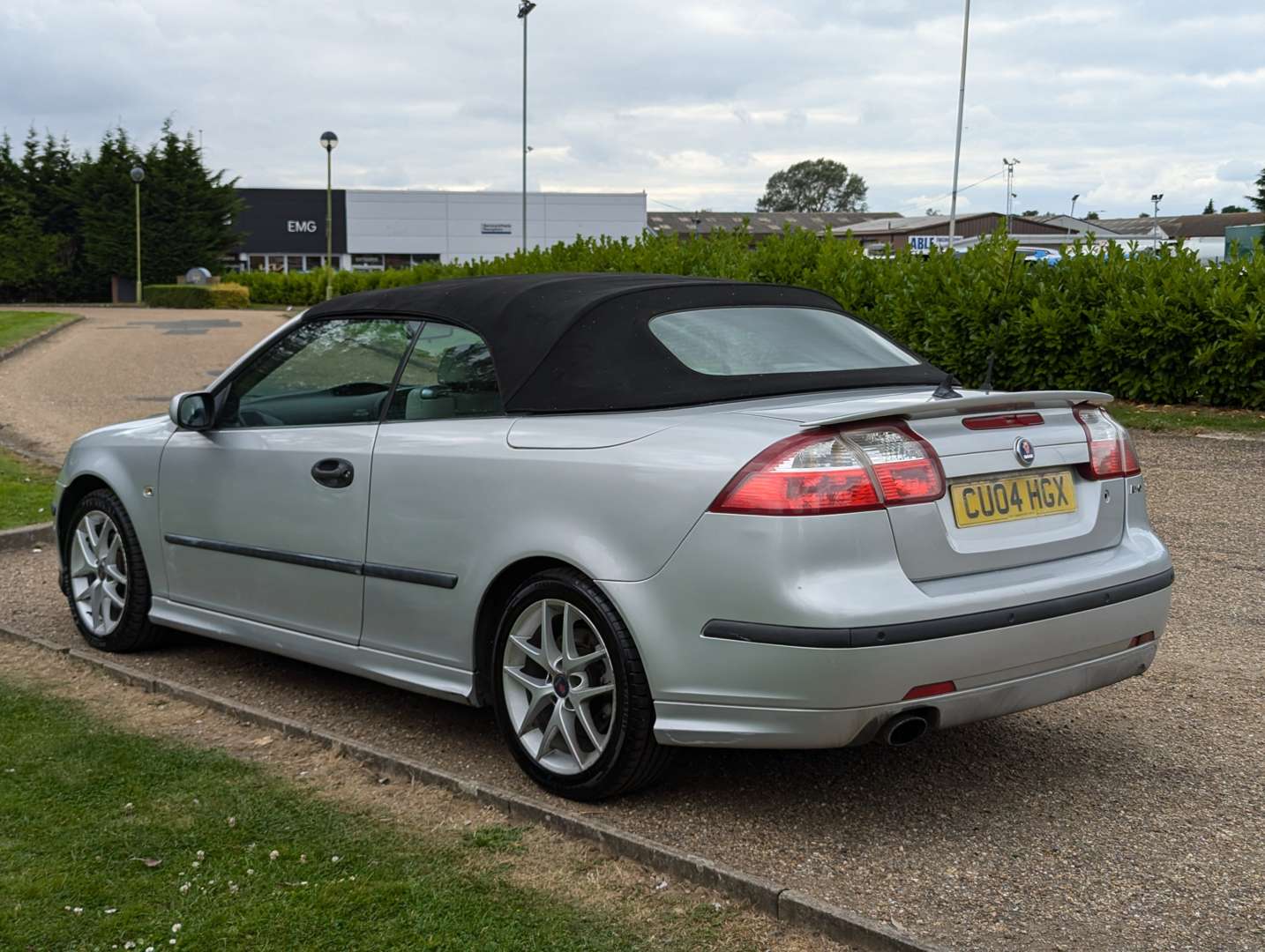 <p>2004 SAAB 9-3 AERO CONVERTIBLE&nbsp;</p>