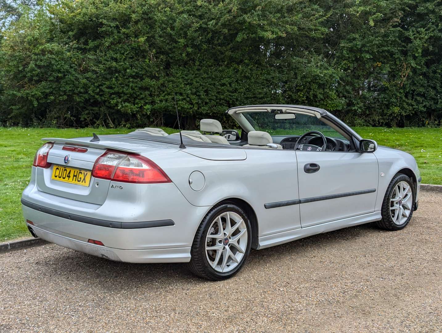 <p>2004 SAAB 9-3 AERO CONVERTIBLE&nbsp;</p>