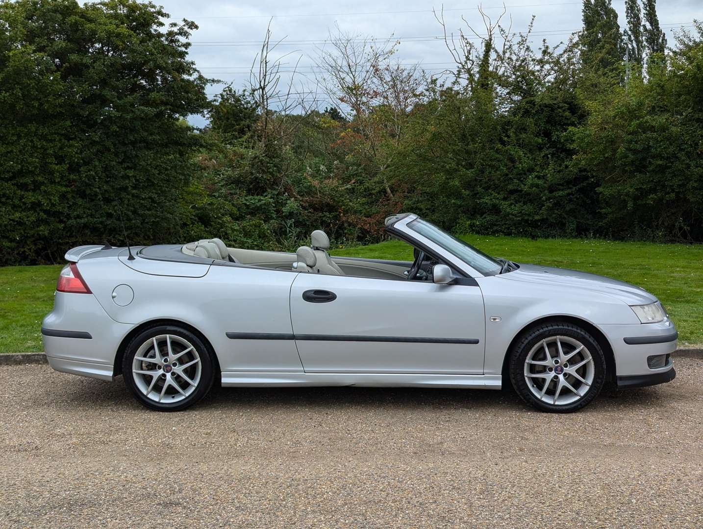 <p>2004 SAAB 9-3 AERO CONVERTIBLE&nbsp;</p>