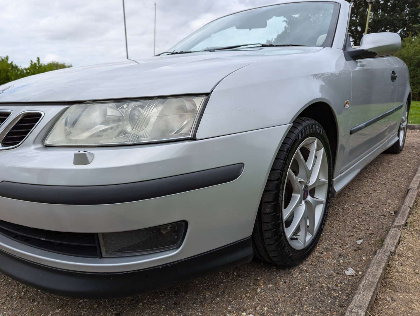 <p>2004 SAAB 9-3 AERO CONVERTIBLE&nbsp;</p>